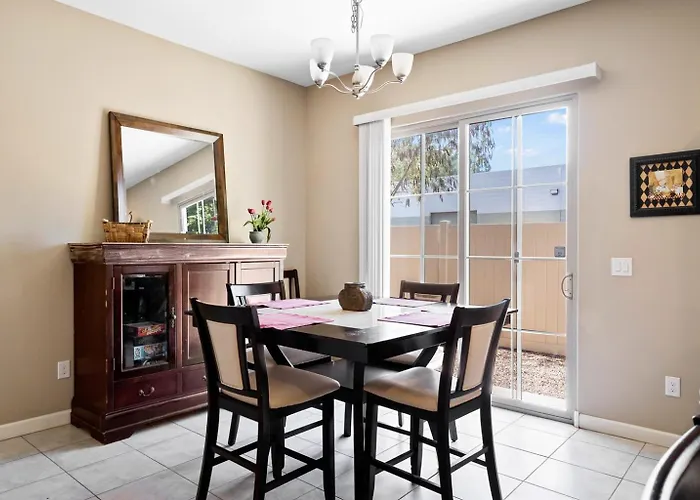 Holiday home Upscale Min From Shopping And Restaurants *