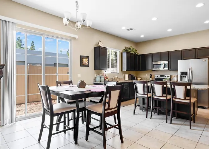 Holiday home Upscale Min From Shopping And Restaurants Mesa
